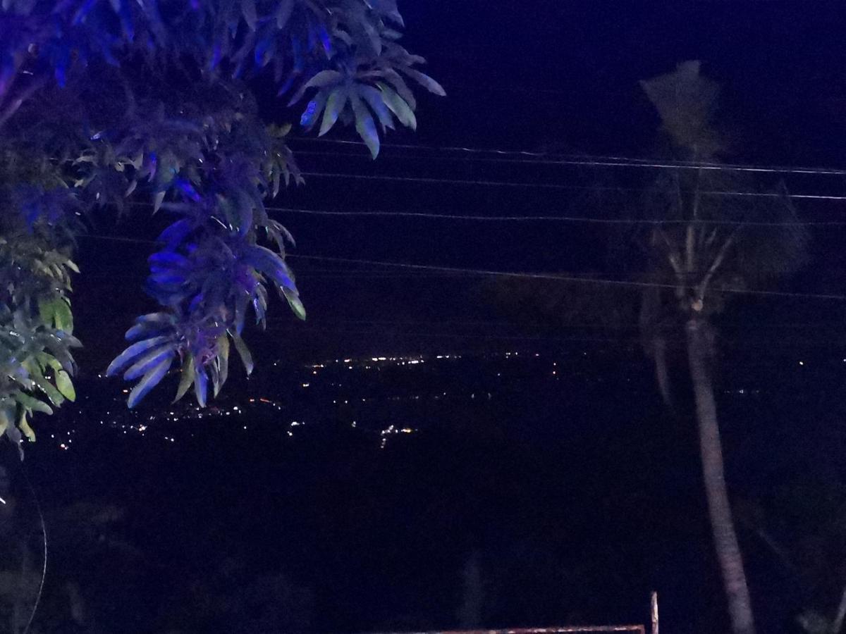 Country Bug Inn Tagaytay City Eksteriør billede